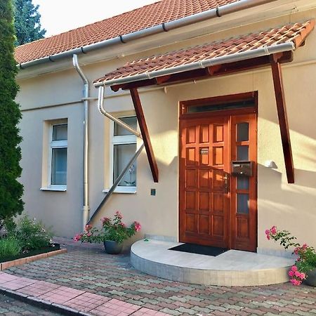 Andrea Apartman Miskolc Belvarosaban Экстерьер фото